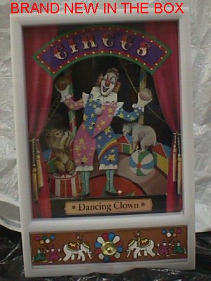 Clown_1a_Musicbox.JPG (39602 bytes)