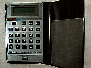 Casio ML-733 Electronic Calculator a.JPG (26861 bytes)