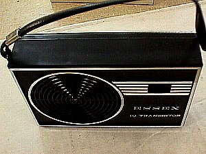 Essex TR-10V 10 Transisitor Radio a.JPG (32955 bytes)