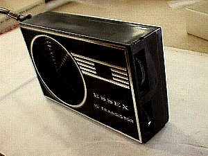 Essex TR-10V 10 Transisitor Radio b.JPG (30508 bytes)