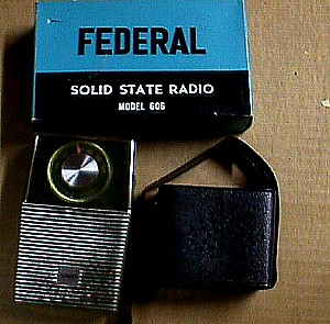Federal 606 Solid State Pocket Radio.JPG (39160 bytes)