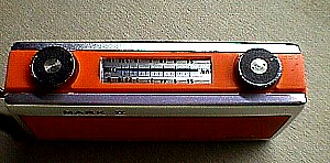 Federal Mark II Solid State Radio a.JPG (25112 bytes)