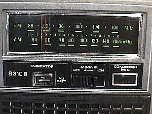 JVC 9310 AM-FM Cassette Player c.JPG (38038 bytes)