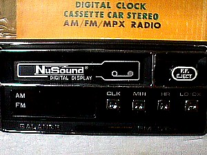 NuSound JCS-607 AM-FM Cassette Radio d.JPG (32687 bytes)