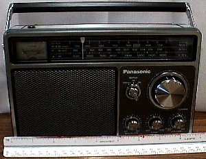 Panasonic RF 1090 3.JPG (31180 bytes)