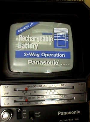 Panasonic TR-5041P 3 Way Operation TV.JPG (33017 bytes)