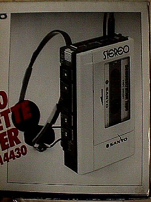 Sanyo Cassette Player M 4430 a.JPG (52657 bytes)