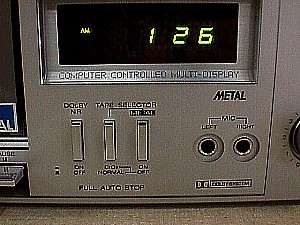 Sharp RT-20 Stereo Cassette Recording Deck b.JPG (32567 bytes)