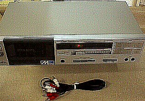 Sharp RT 200 Stereo Cassette Recording Deck.JPG (39438 bytes)