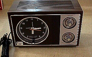 Studio 44 AM-FM Alarm Clock.JPG (30897 bytes)