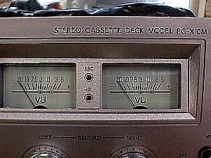 Toshiba PC-X10M Stereo Cassette Recording Deck a.JPG (36938 bytes)