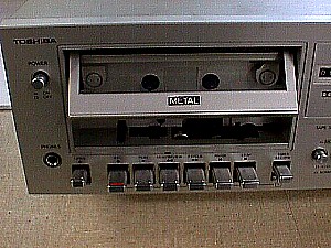 Toshiba PC-X10M Stereo Cassette Recording Deck c.JPG (34313 bytes)