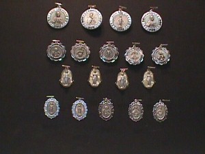 Silver Religious Medallions 1.JPG (17967 bytes)