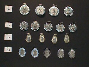 Silver Religious Medallions 1a.JPG (20528 bytes)