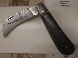 WISS Pocket Knife.JPG (15845 bytes)